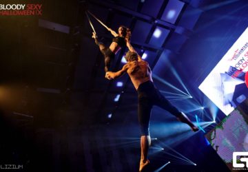 fireshow_lightshow_Pyroterra_fire_and_light_performance