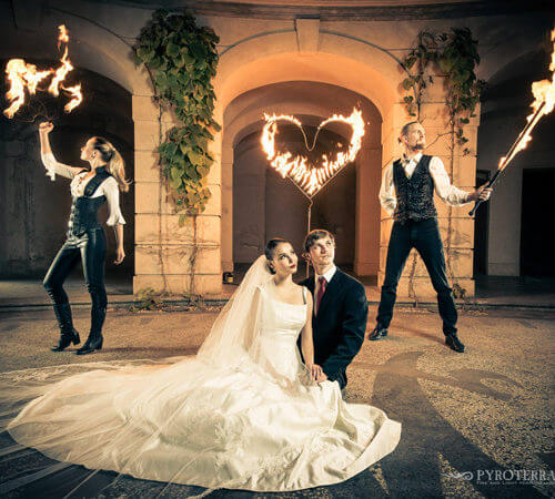 PYROTERRA_web2017_ROMANTIC-fire-heart