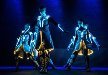 Pyroterra_Lightshow_světelná_show_lumination_light_led_show