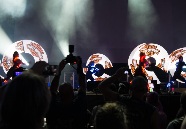 Lightshow Pyroterra - modern light show for your event