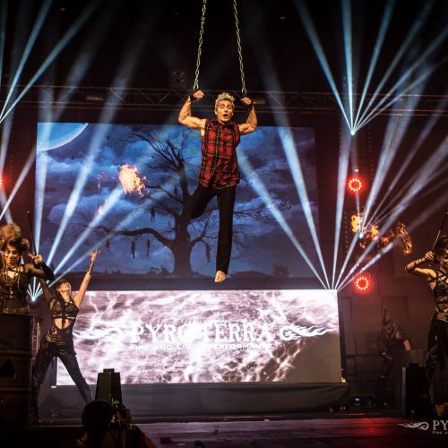 madmax_aerialacrobatic