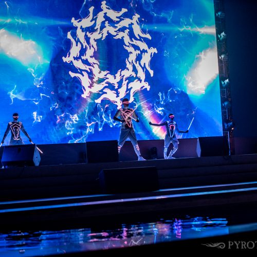 Pyroterra_ARABIA-MIRROR_LED_costume_show